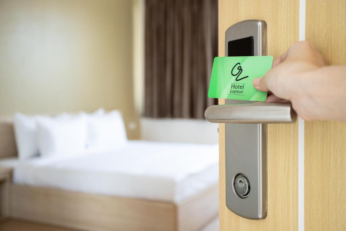 O2 Hotel Lopburi - Housity