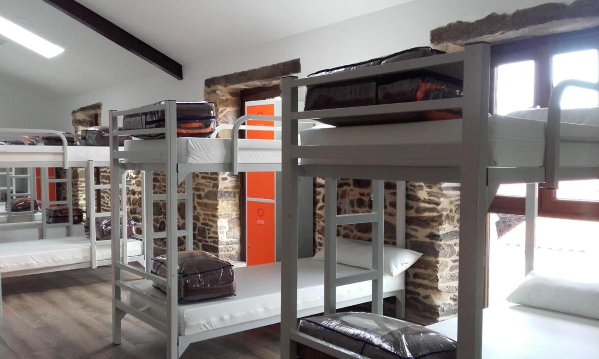 Albergue Monte Aro - Housity