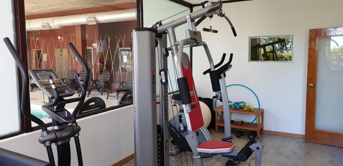 O centro de fitness e/ou as comodidades de fitness de Hotel Da Montanha