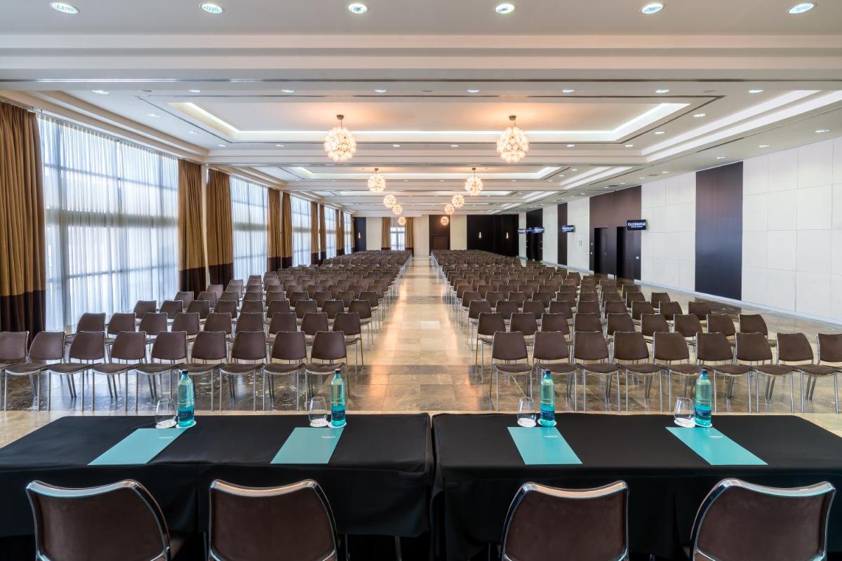 Zona business o sala de conferencias en Occidental Aranjuez