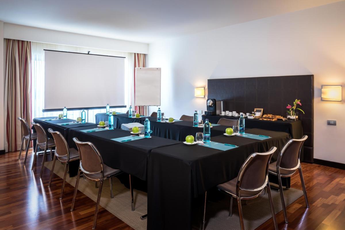 Bebidas en Occidental Aranjuez