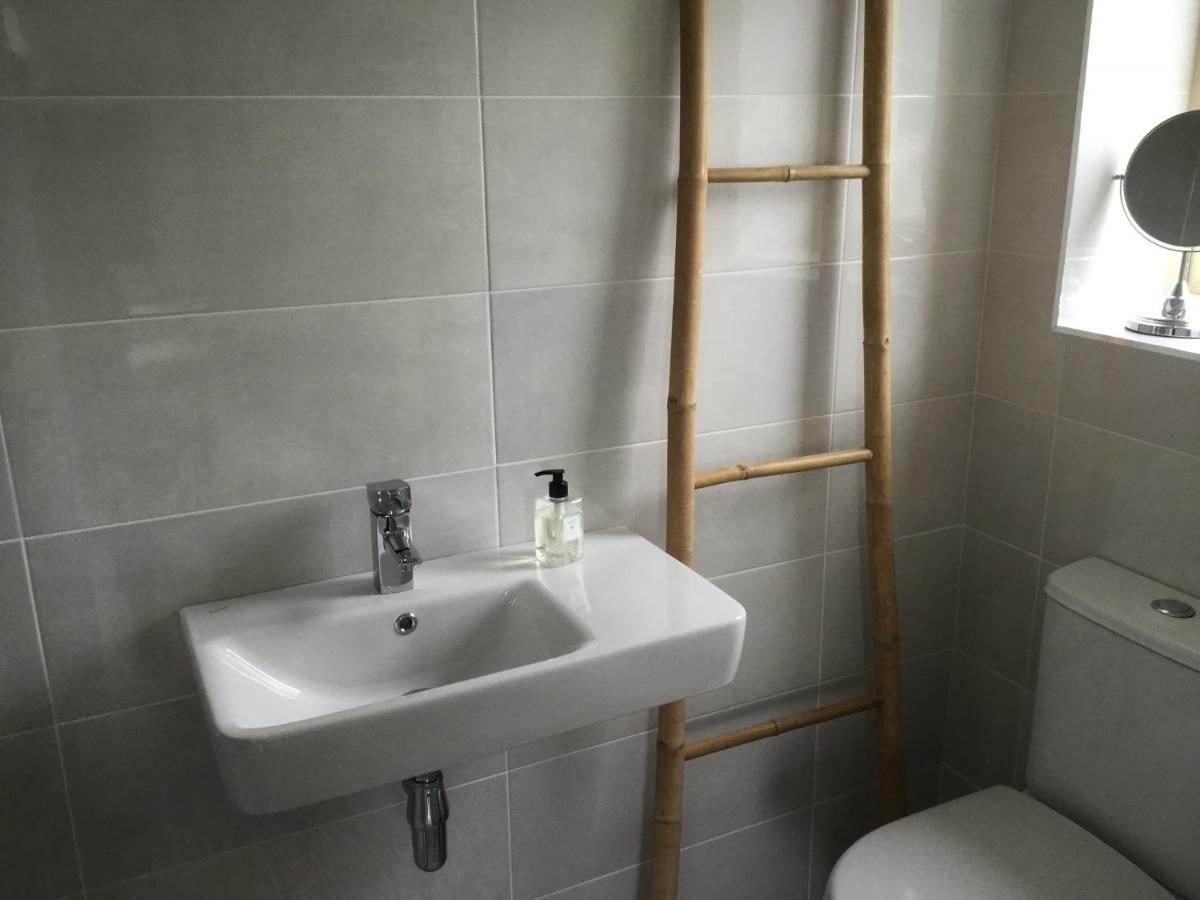 Robins Nest - Housity