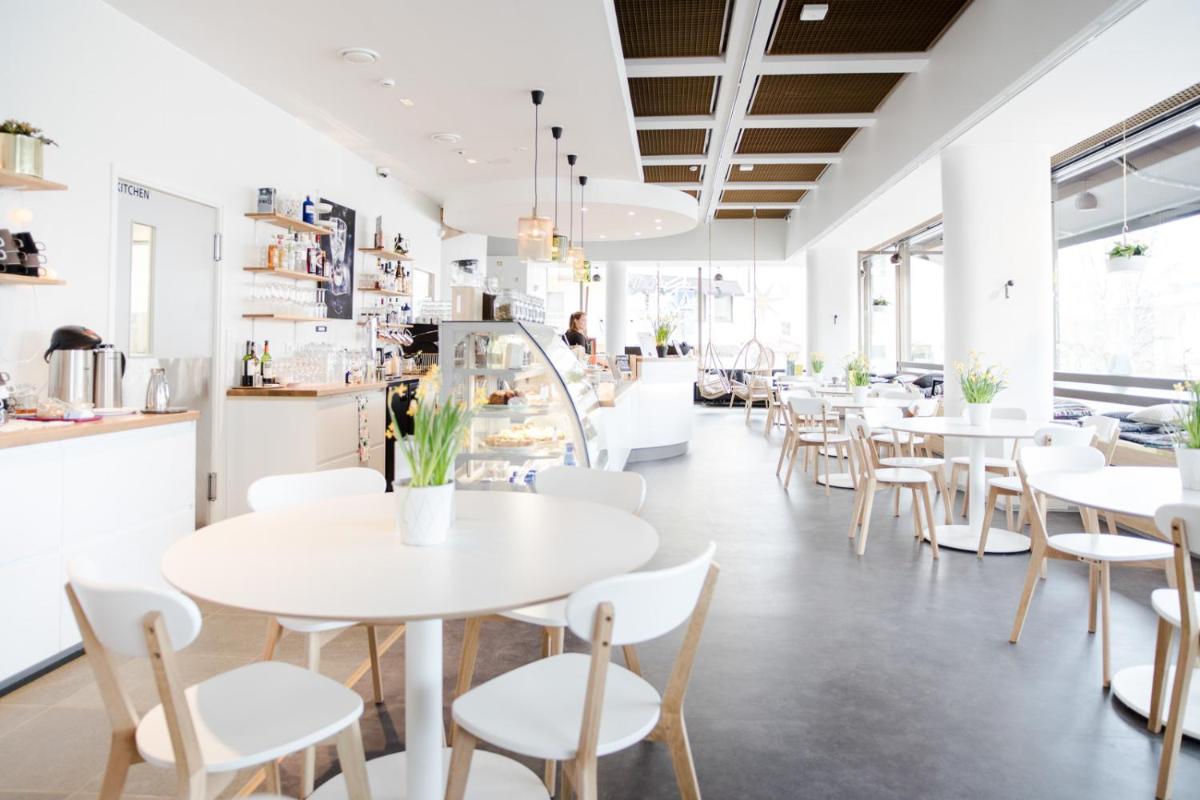 Hostel Café Koti - Housity