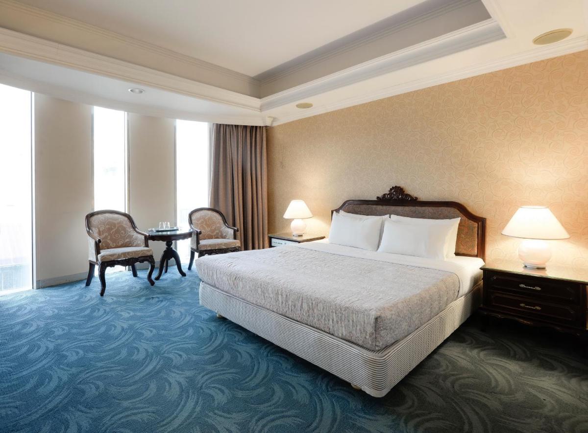 Forbes Hotel - Housity