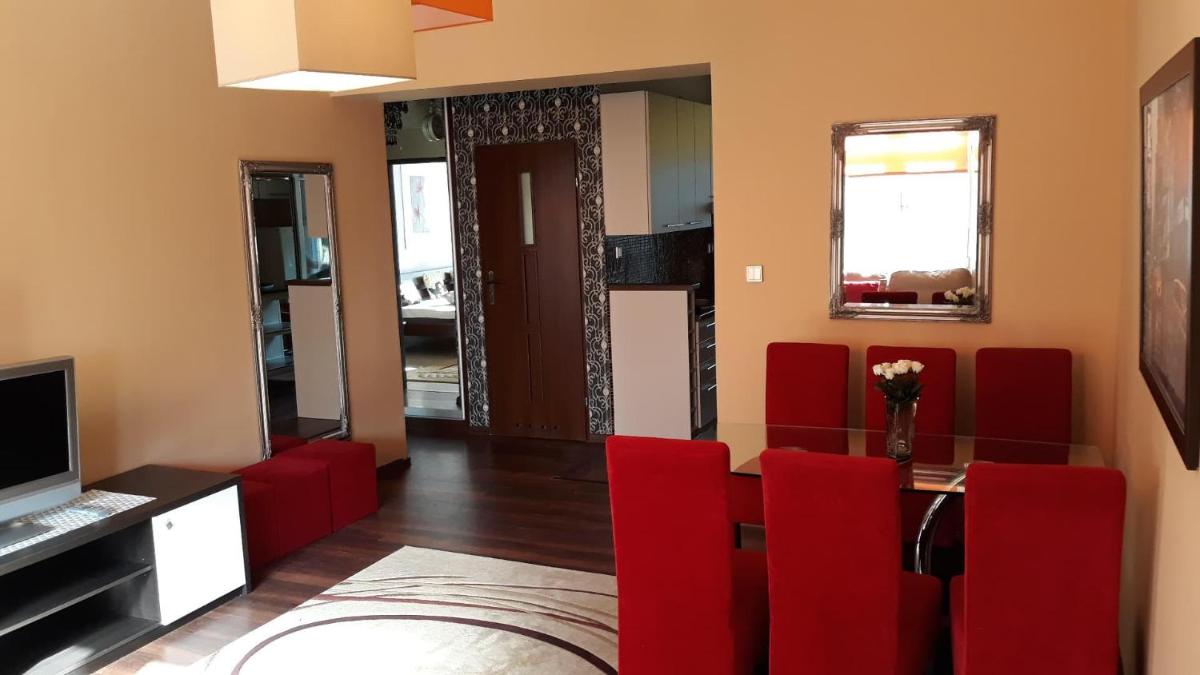 Apartament Pod Aniołami na Starówce w Radomiu - Housity