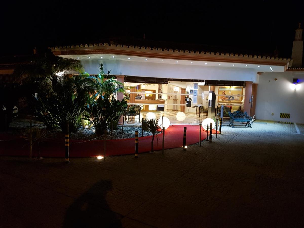 O edifício onde o hotel está situado