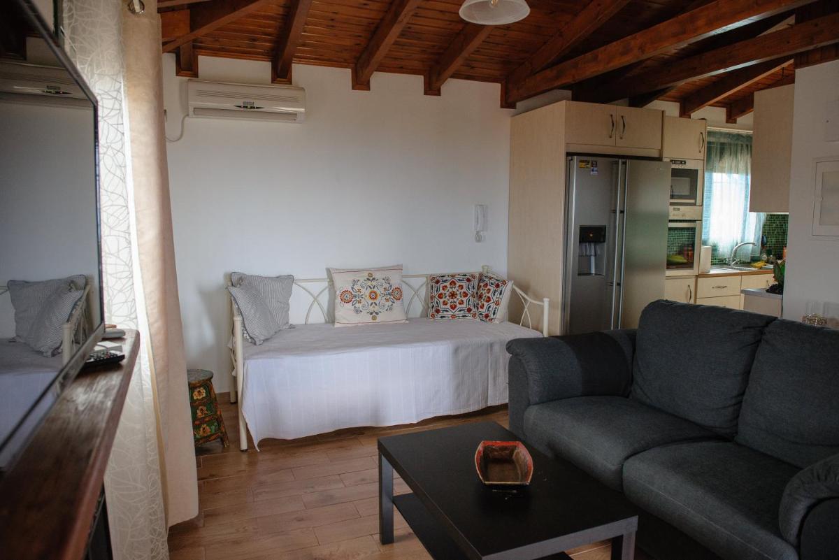 Artemis Sunrise - Housity