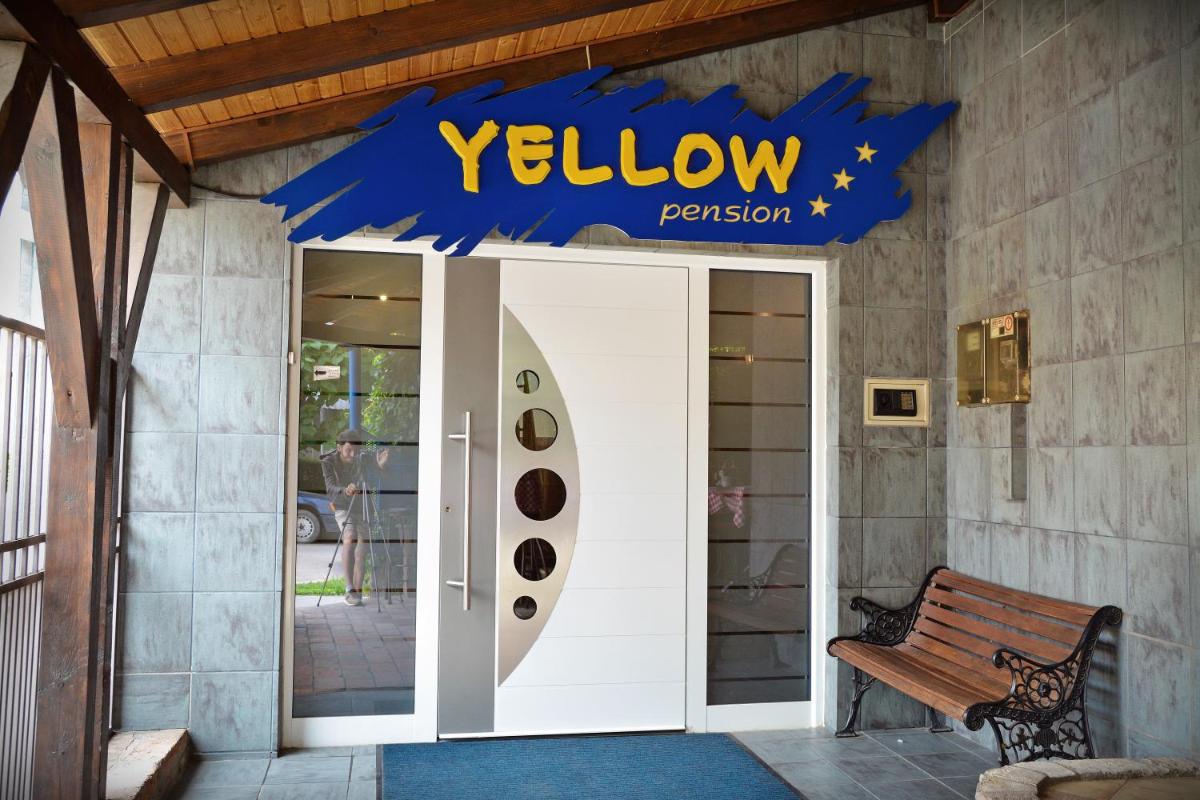 Pension Yellow - Housity