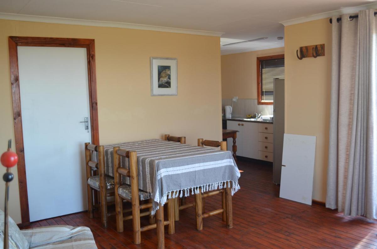 Alto Log Cabin - Housity