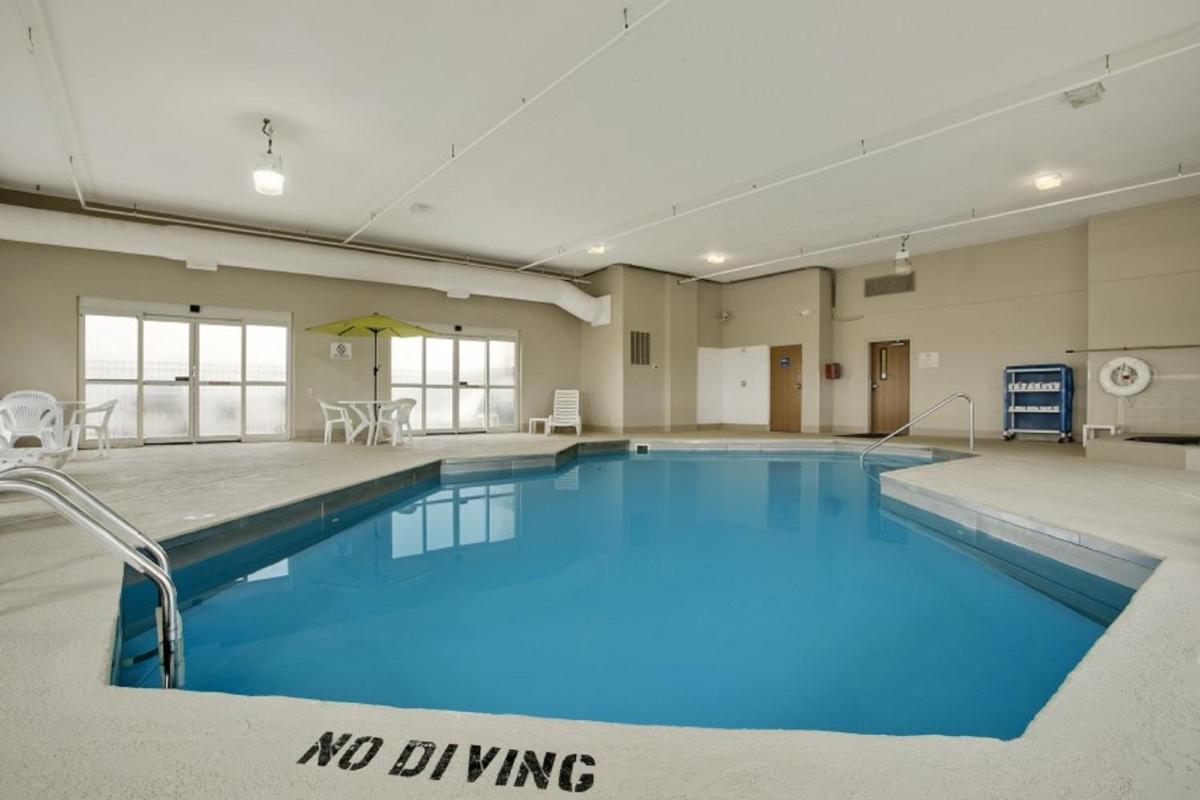 Baymont by Wyndham Evansville North/Haubstadt - Housity