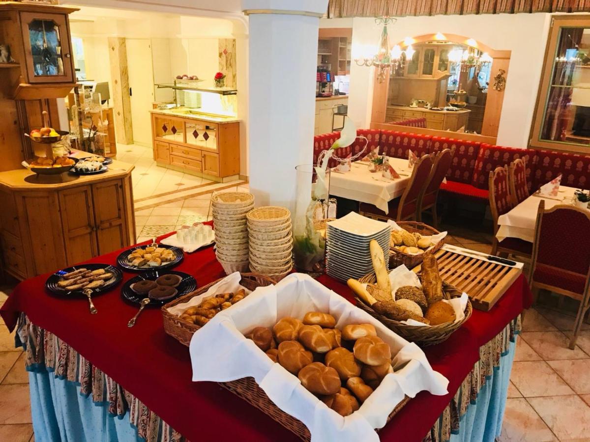 Hotel Jägerhof - Housity