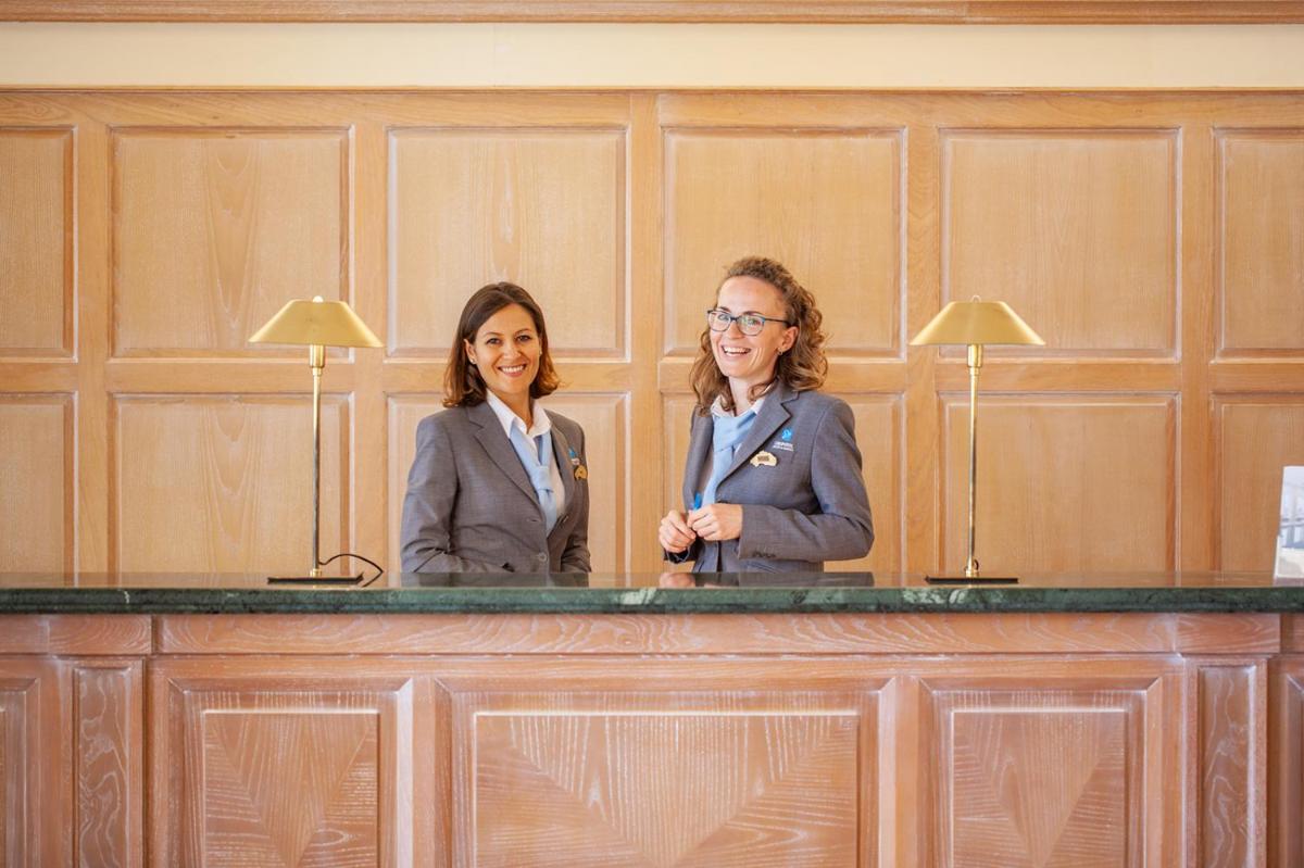 Clientes alojados en Grupotel Macarella Suites & Spa