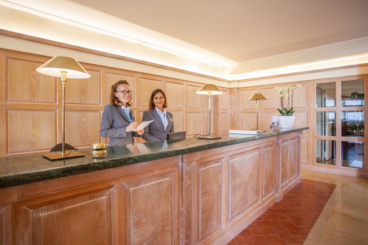 Clientes alojados en Grupotel Macarella Suites & Spa