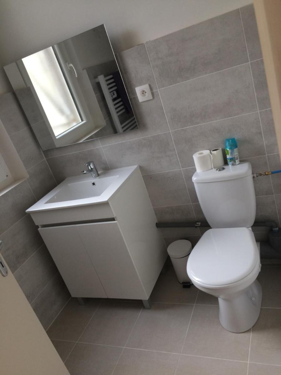 F2 cosy avec Cour - Housity