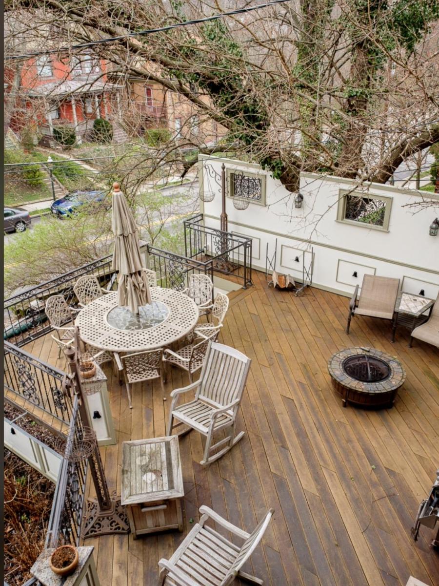 Gaslight Bed & Breakfast - Housity