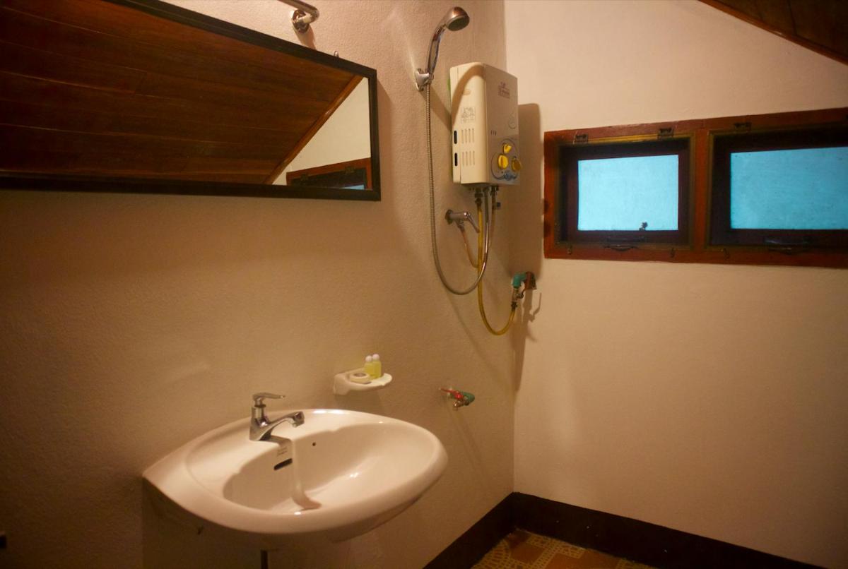 Maewin Guest House and Resort - Housity