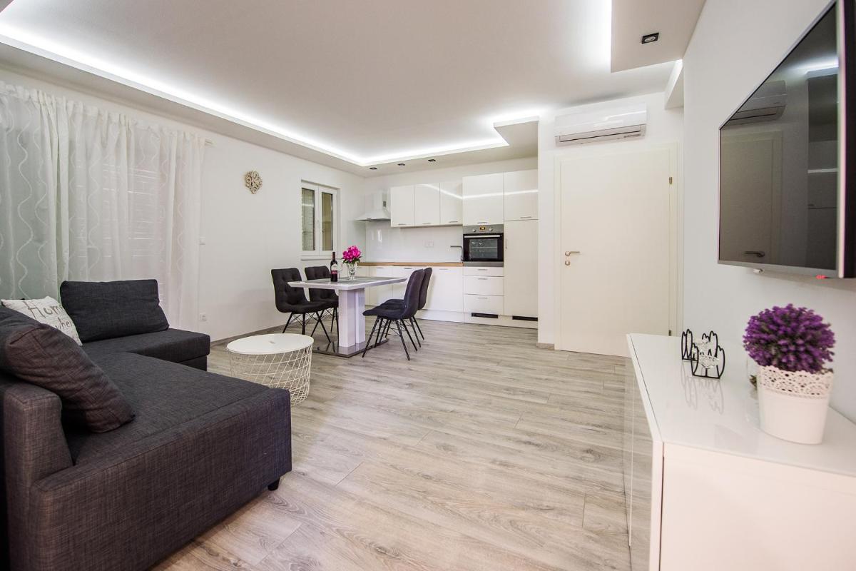 Solin apartments Praetorium - Housity
