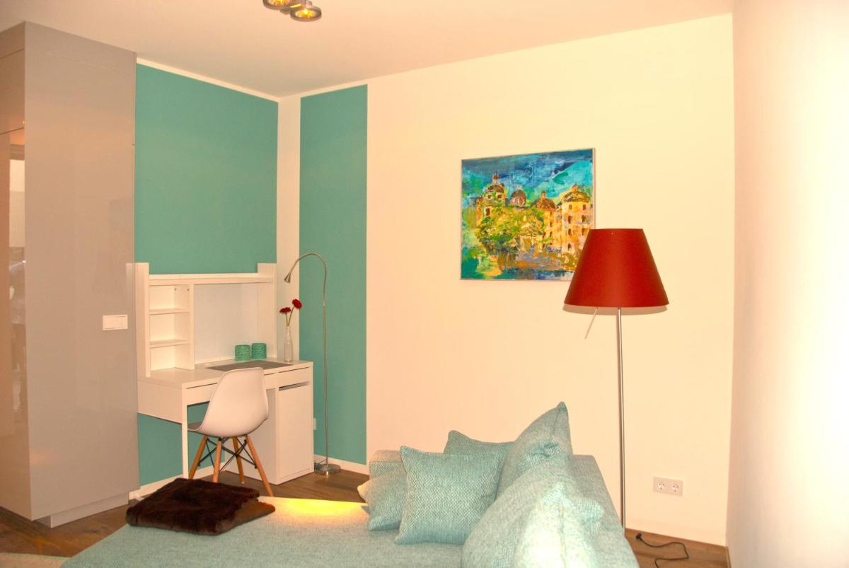 Exklusive 2-Zimmer-Wohnung am Schloss Bensberg - Housity