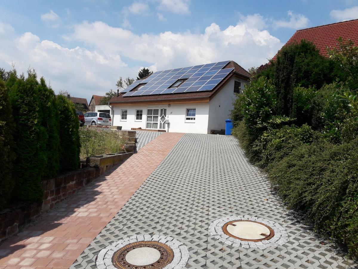 Ferienwohnung Frühlingstraße - Housity