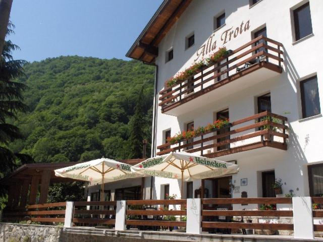Albergo Alla Trota - Housity