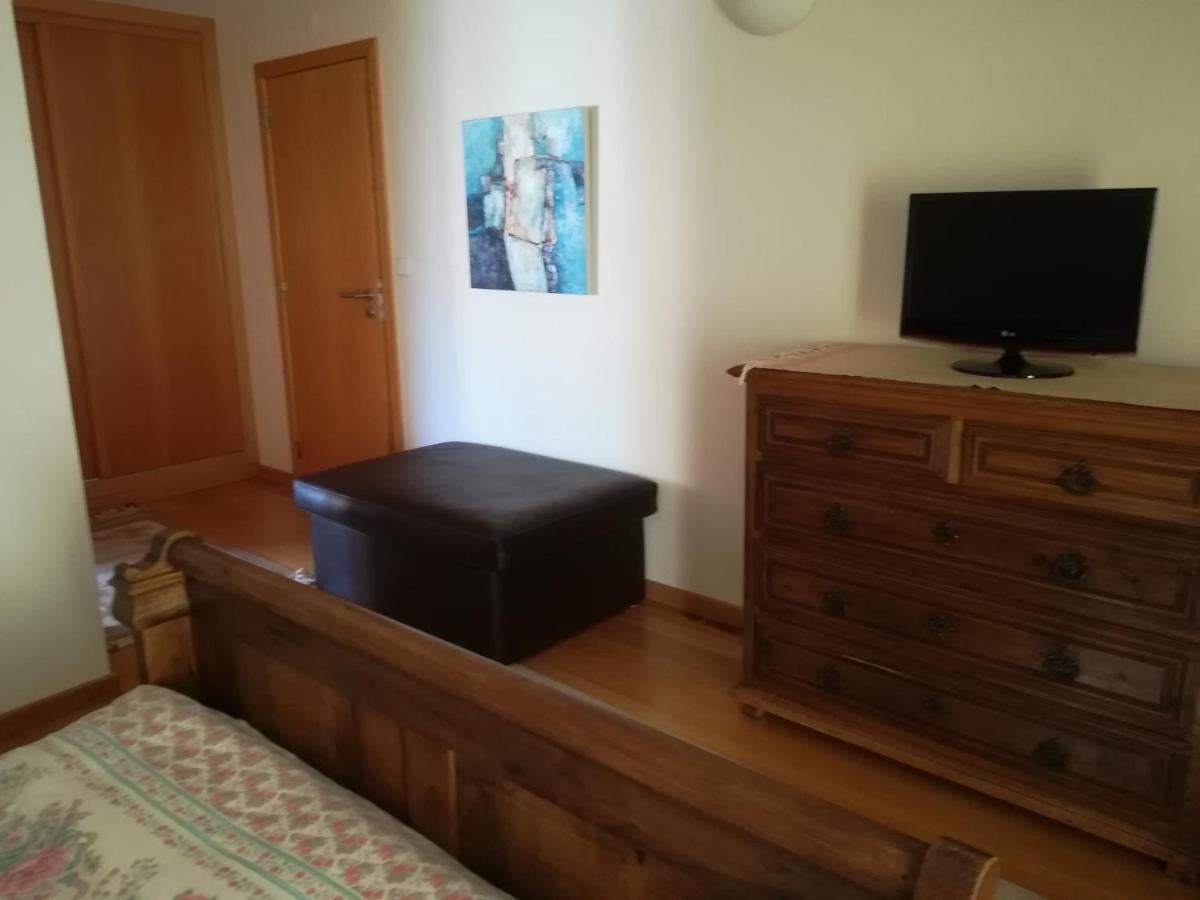 Casa Ribeira de Pera - Housity