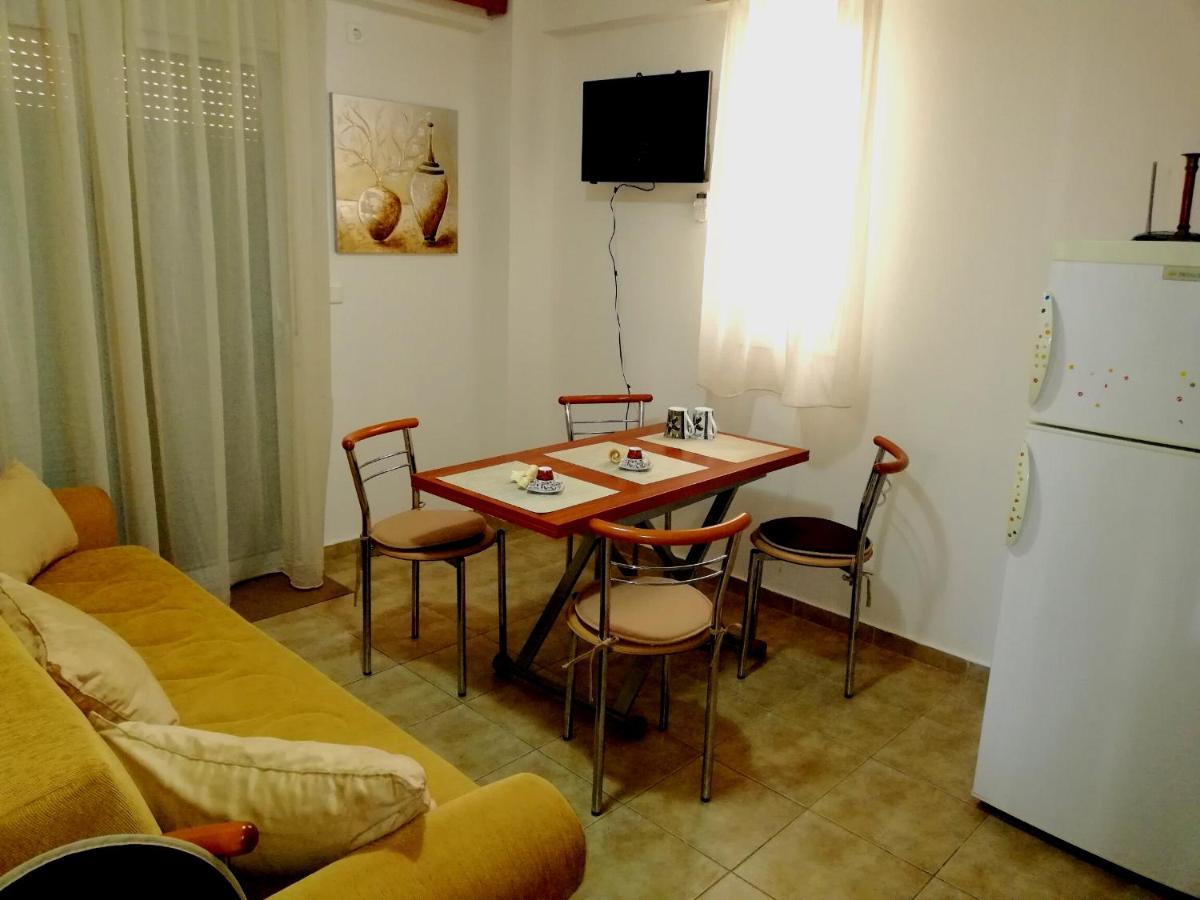 Kalamata Downtown Apartment - Housity