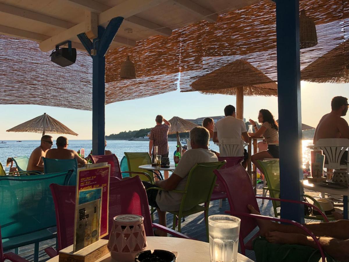 Apartments By The Sea - Housity
