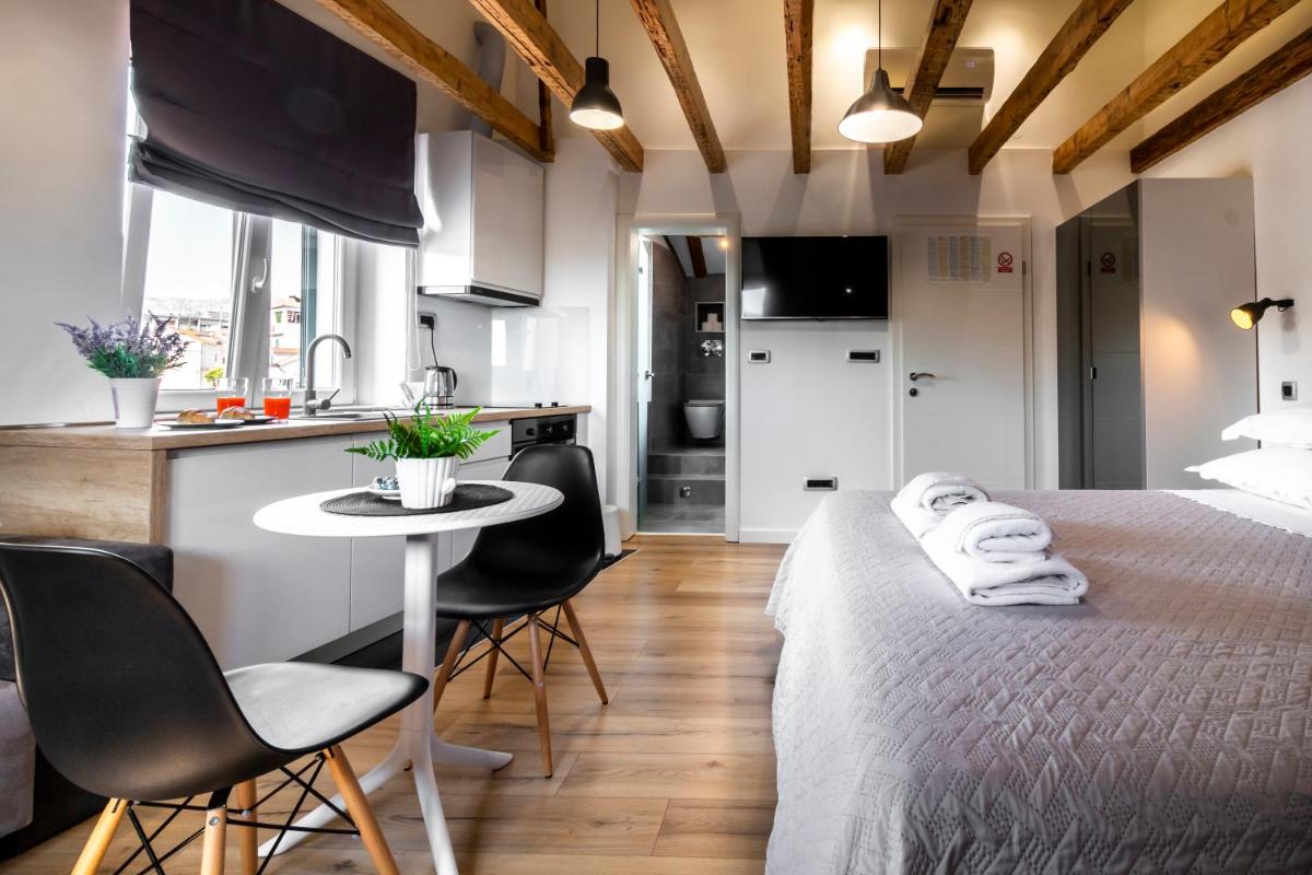 Luxury Apartment Sea View - Housity