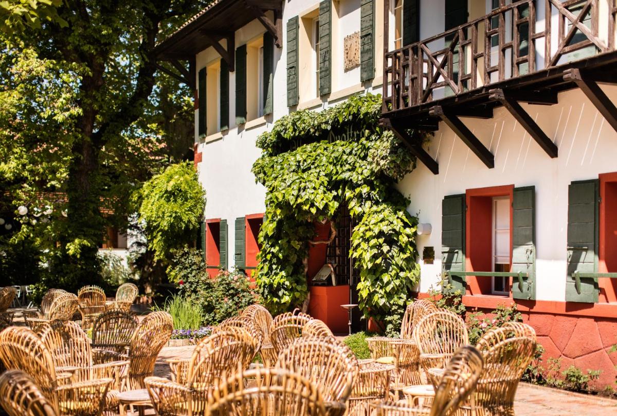 Residenza d'Epoca Albergo Quattro Fontane - Housity