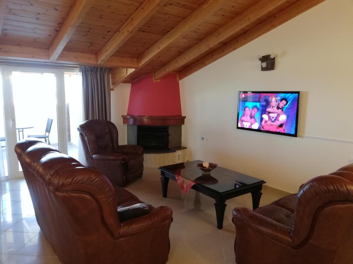 O Fotis Studios & Apartments - Housity