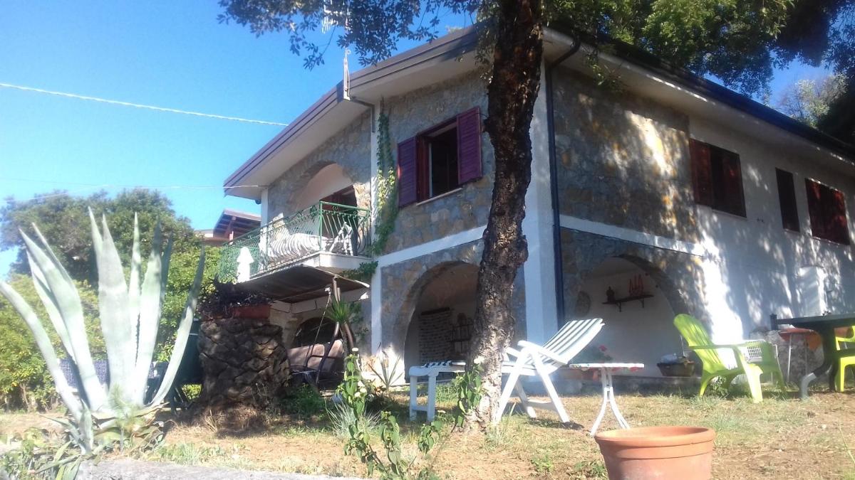 Villa Luisa sul Mare - Housity