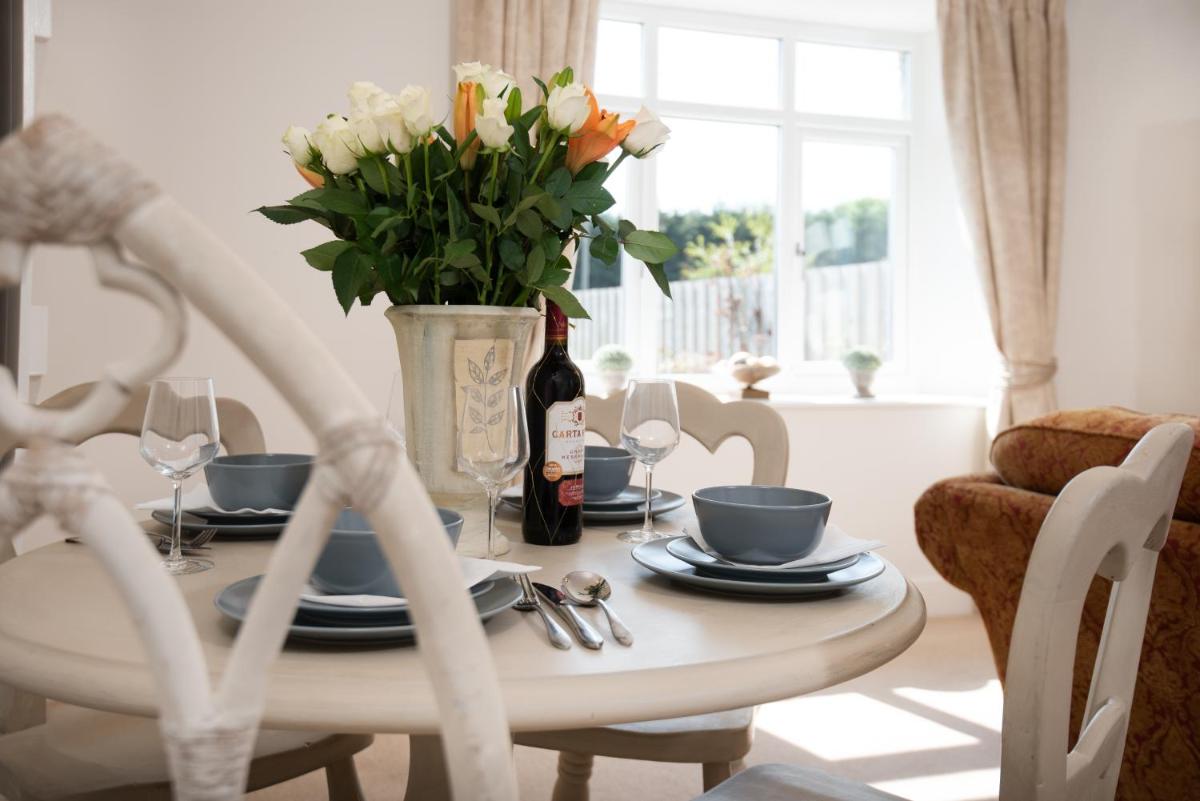Lizzies Cottage - Housity