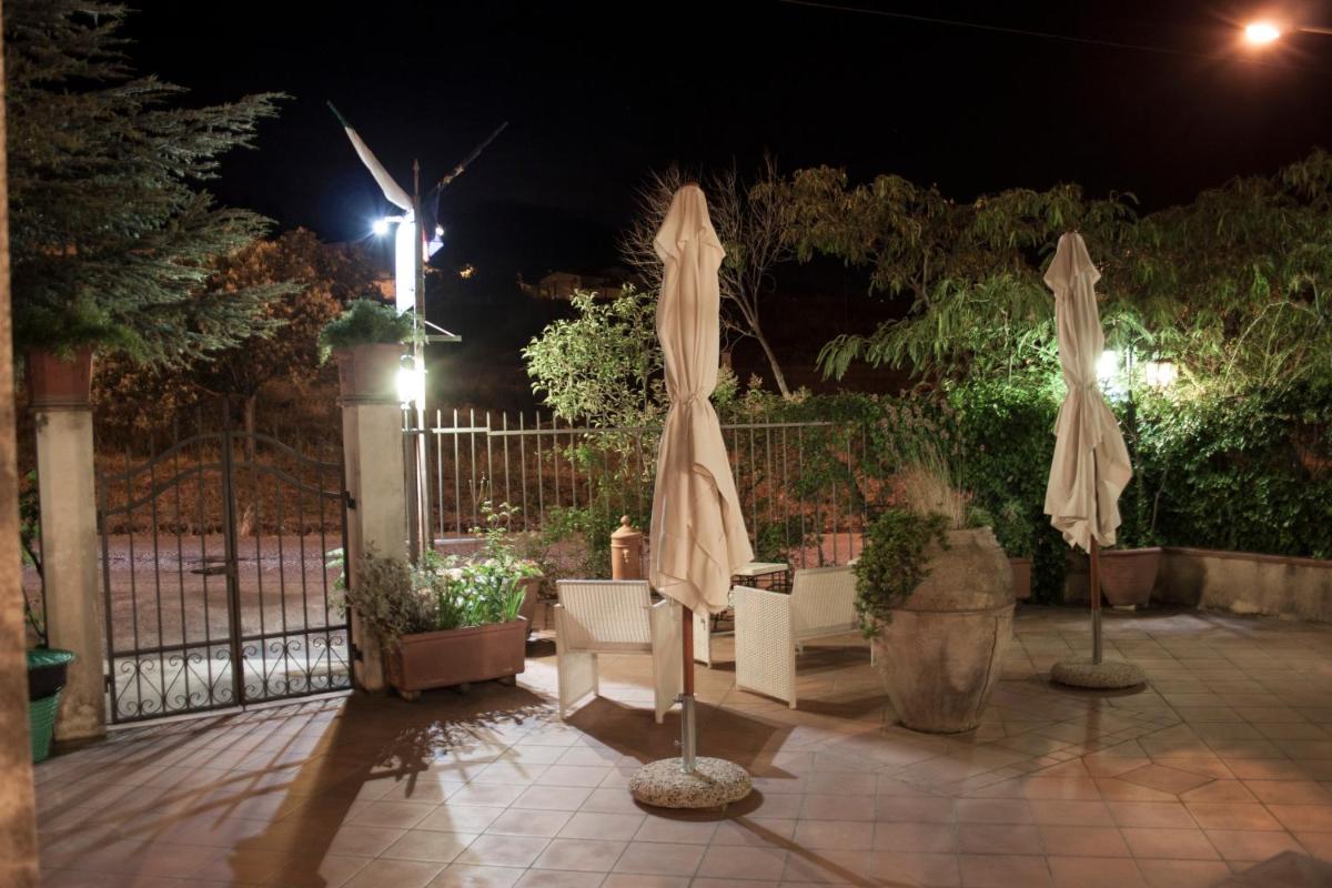 Suitetrails - La Giara B&B