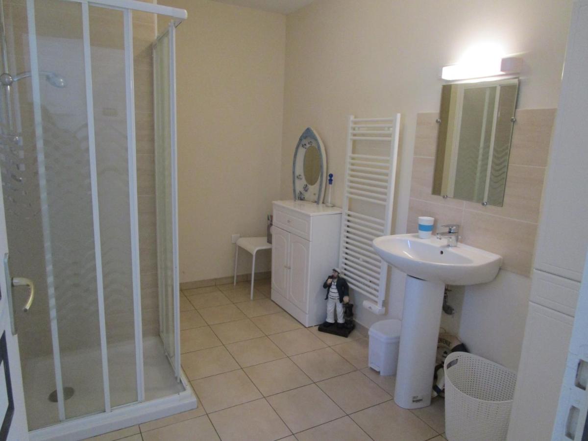 maisonnette avec jardin proche du Mont Saint Michel - Housity