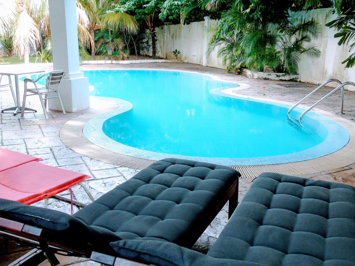 Rumah Putih near KLIA - Housity