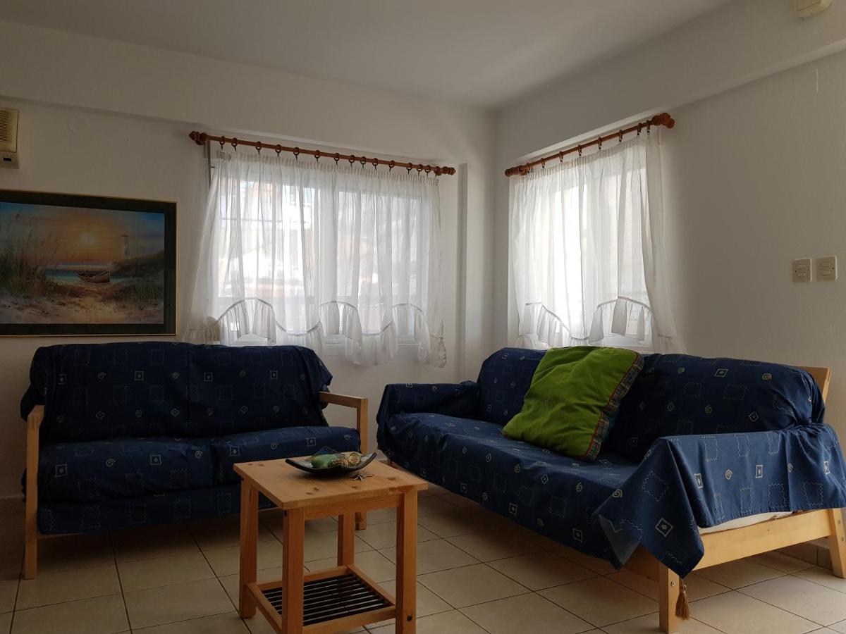 Flogita Beach House - Housity