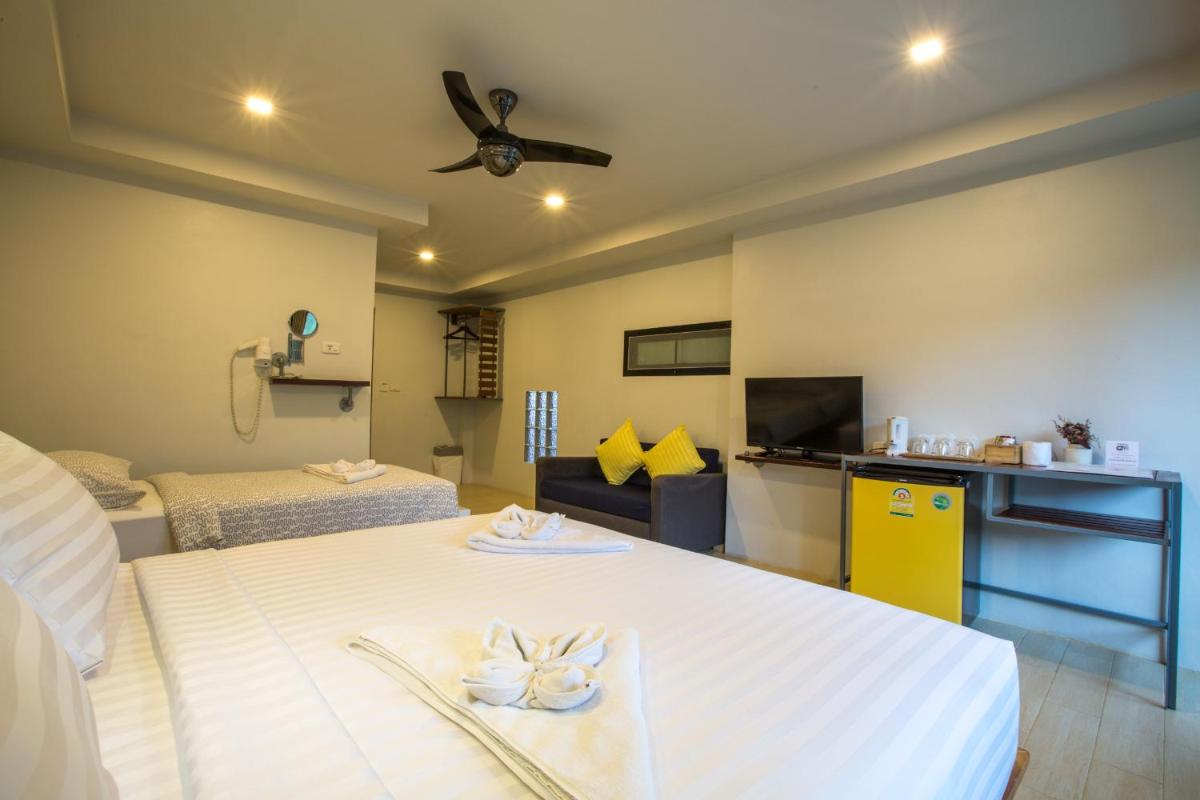 Good Dream Hotel (Khun Ying House) - Housity
