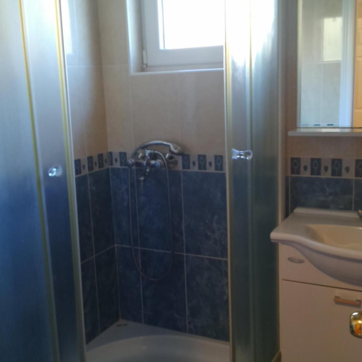 Apartments Makarska - Housity