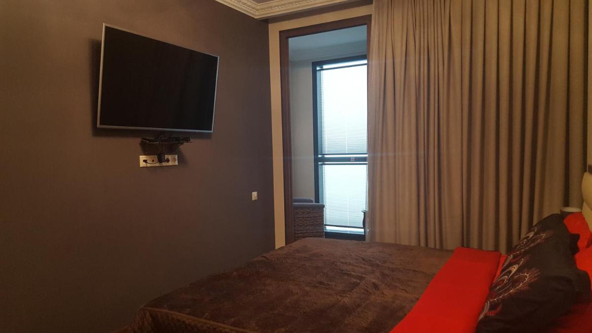 Mimino Apartment Deluxe First Line (C I) - Housity