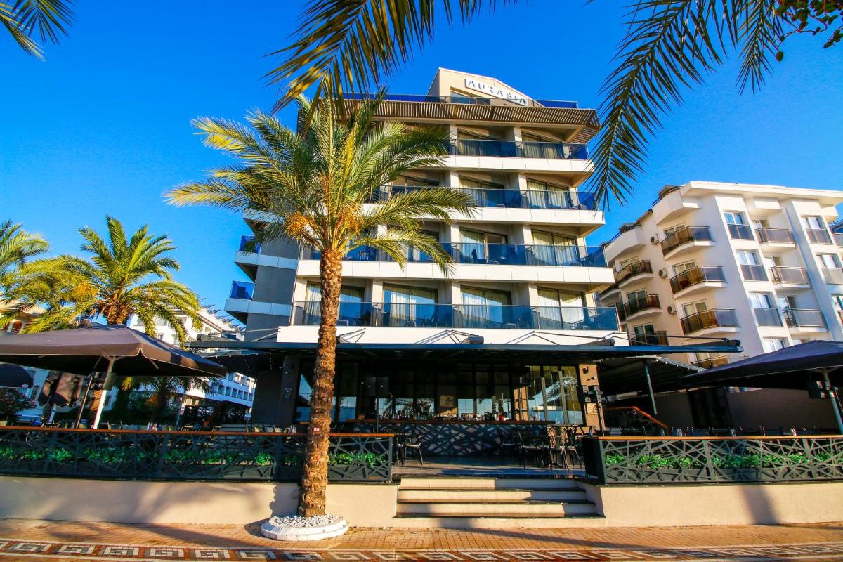 Aurasia Beach Hotel - Housity