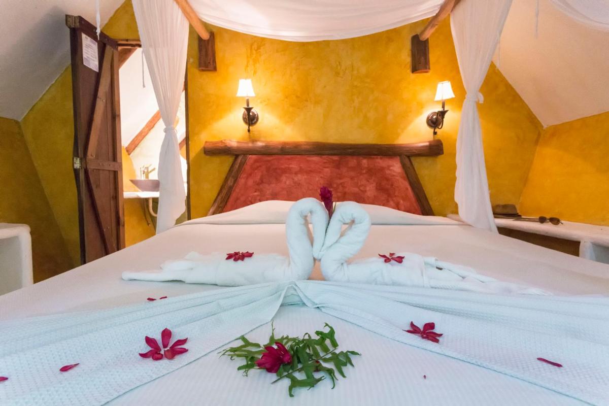 Hotel Hacienda Tijax Jungle Logde - Housity