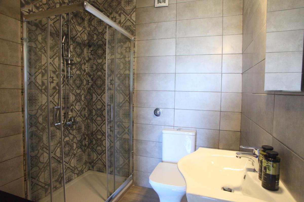 Pine House II - Housity