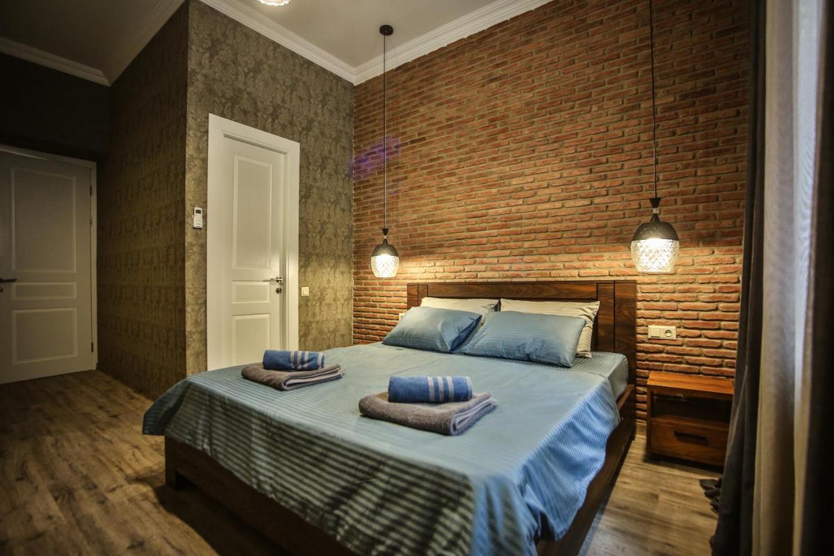 Classy Apartments Central - Housity