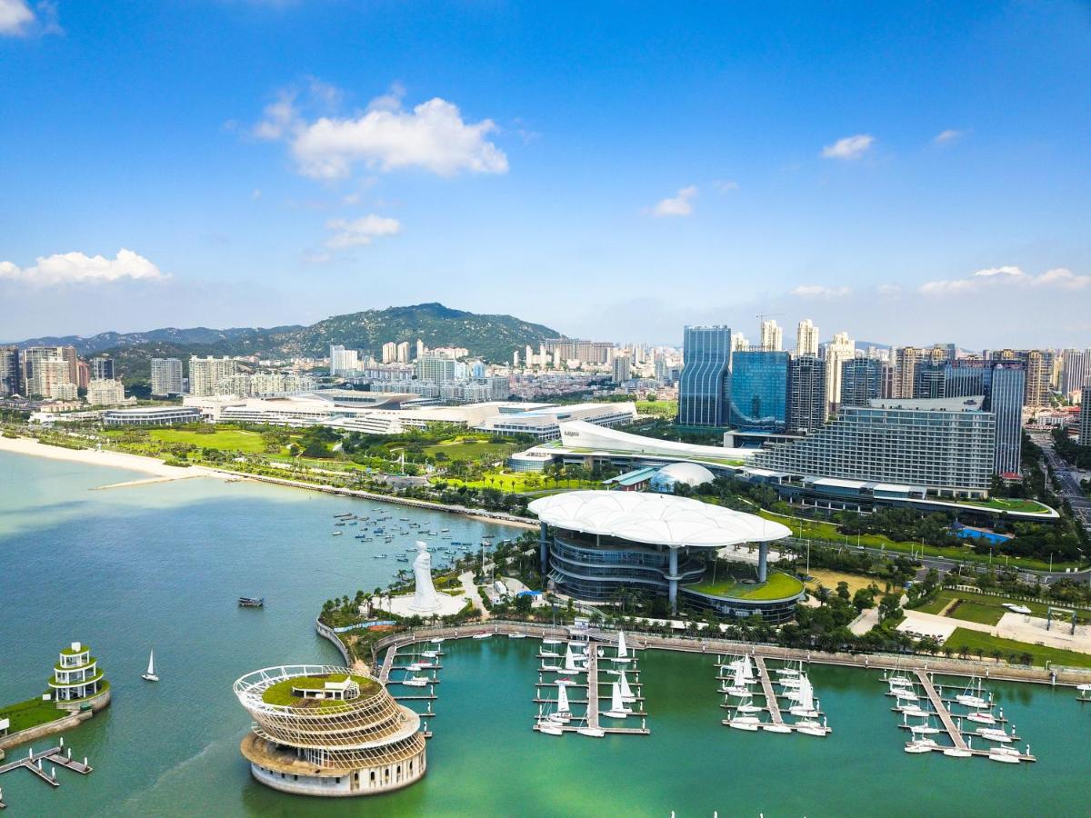 Xiamen International Conference Center Hotel Prime Seaview Hotel - Housity