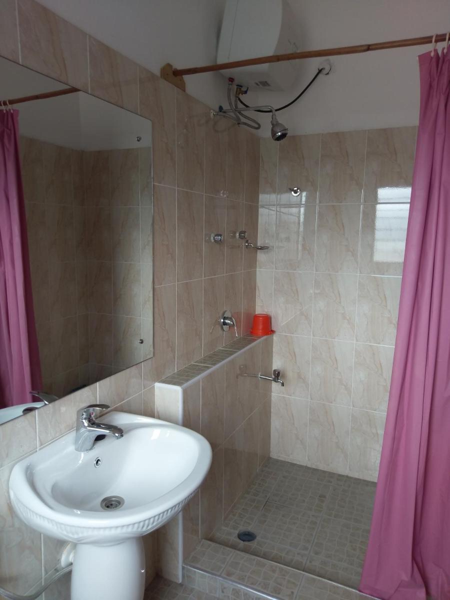 Big Foot Safari Lodge - Housity