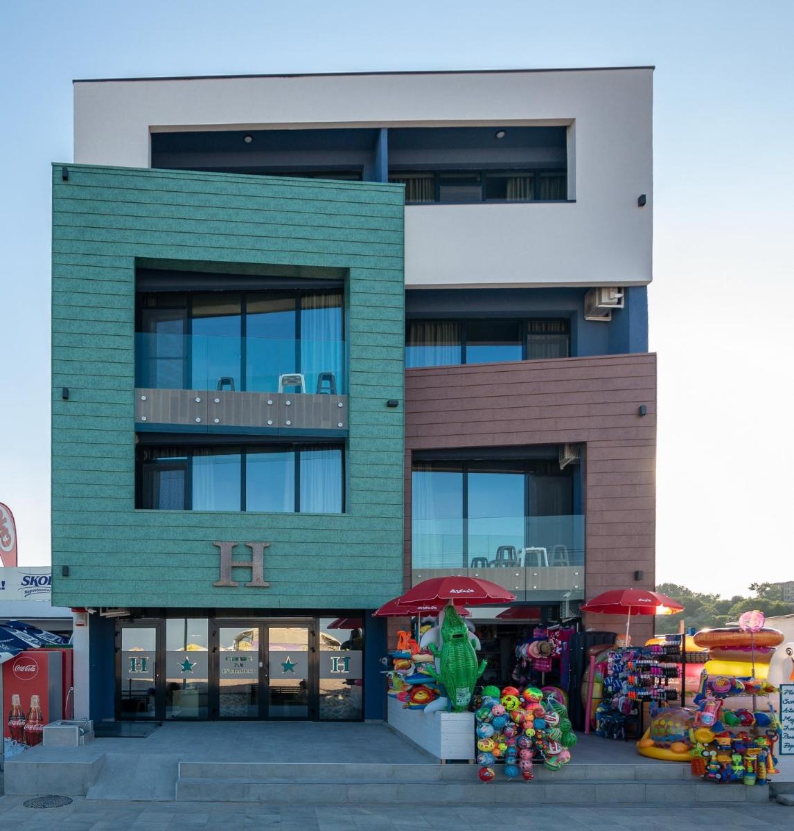 Hotel H pe plaja Belona - Housity