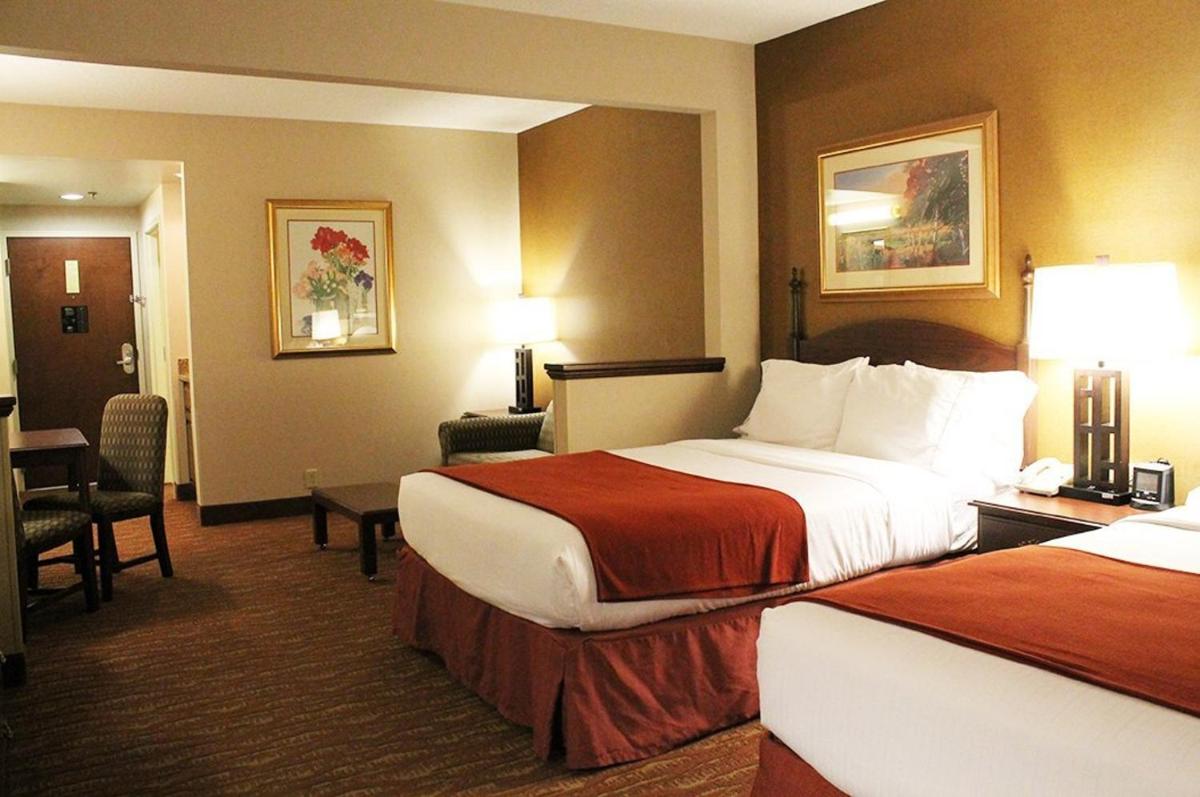 Auburn Place Hotel & Suites Paducah - Housity