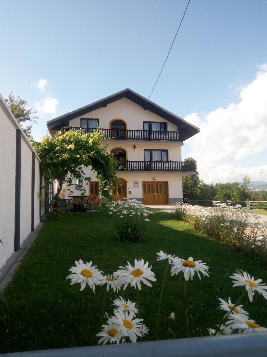 Holiday Home Nana - Housity