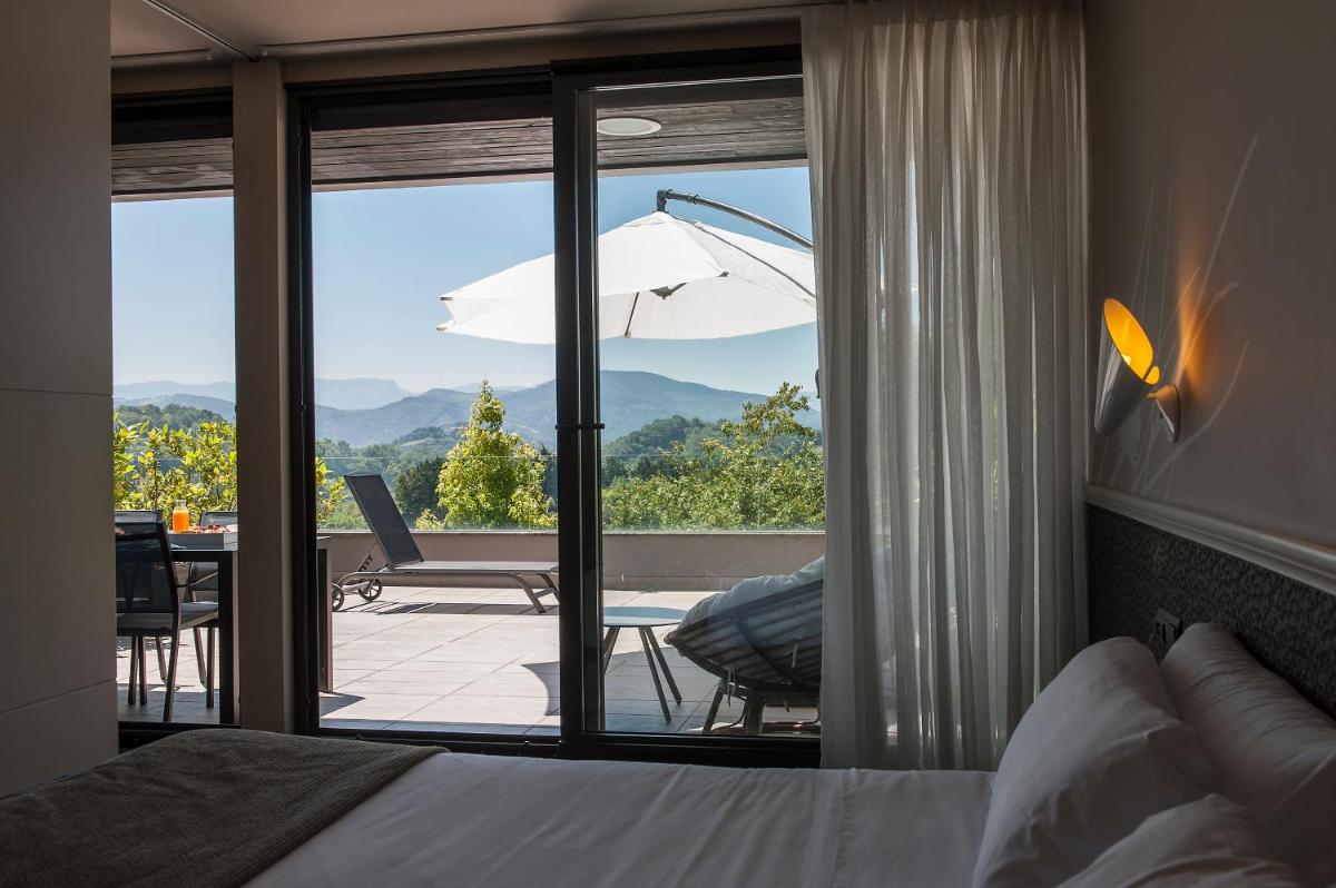 Irenaz Resort Apartamentos - Housity