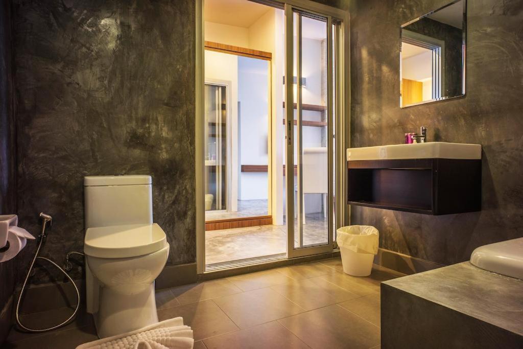 Replay Condo One Bedroom - Housity